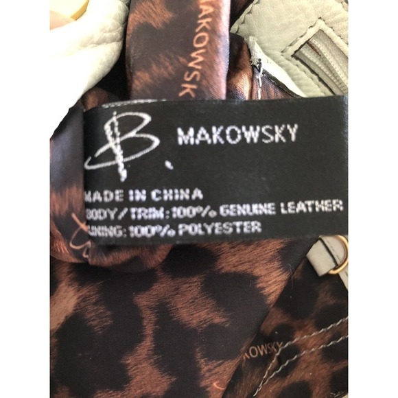 B Makowsky White leather handbag Hobo Shoulder Bag Large Gold Tone Hardware - Picture 9 of 10